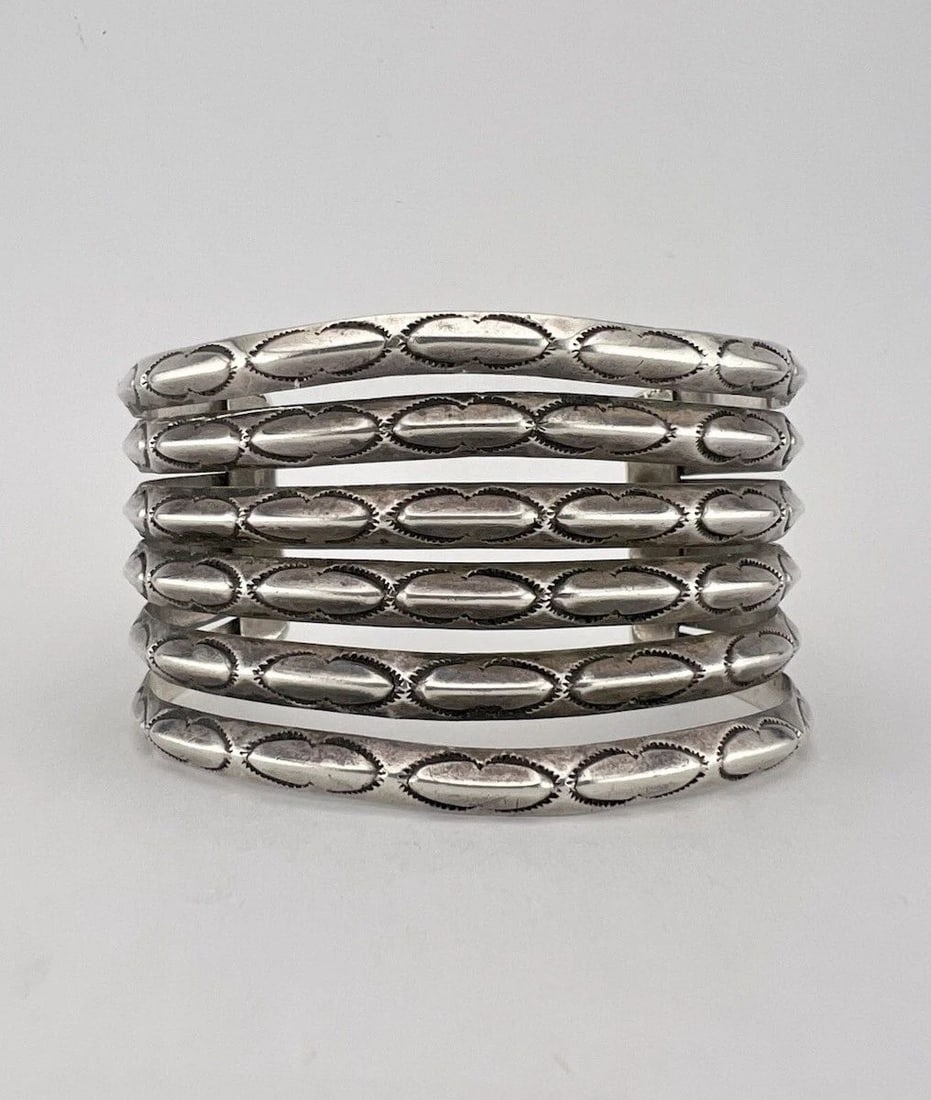 EARLY 1940S NAVAJO COIN SILVER INGOT STAMPED CARINATED 6 ROW CUFF BRACELET 75.5G (1 of 2)