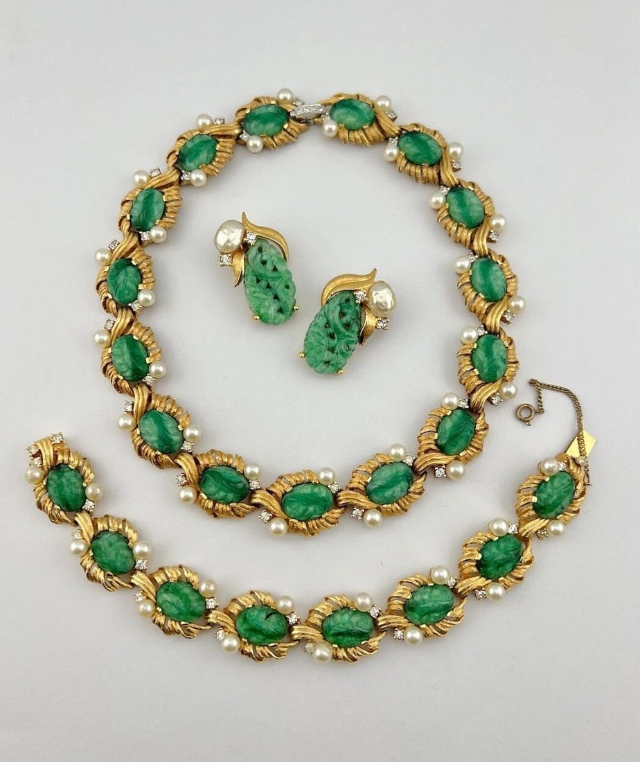 JOSEPH MAZER GOLD TONE CARVED GREEN JADE GLASS & PEARL RHINESTONE NECKLACE SET (1 of 2)