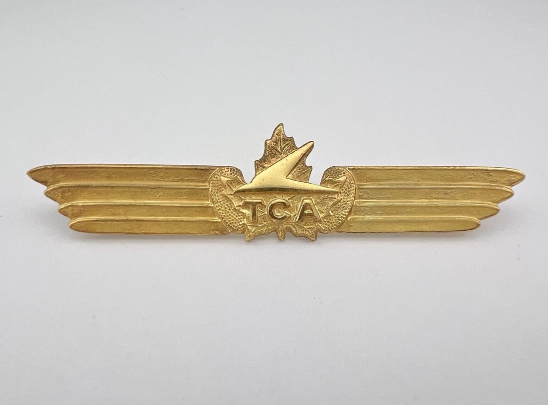RARE 1950'S TRANS CANADA AIRLINES (TCA) CAPTAIN PILOT WING PIN BADGE 3.25" (1 of 2)