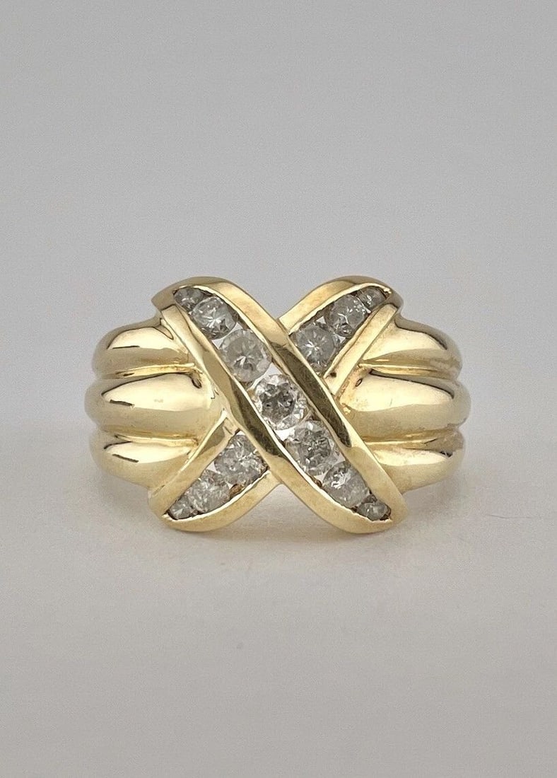 DESIGNER 10K YELLOW GOLD DIAMOND CROSSOVER X KISS STYLE QUILTED RING (1 of 2)