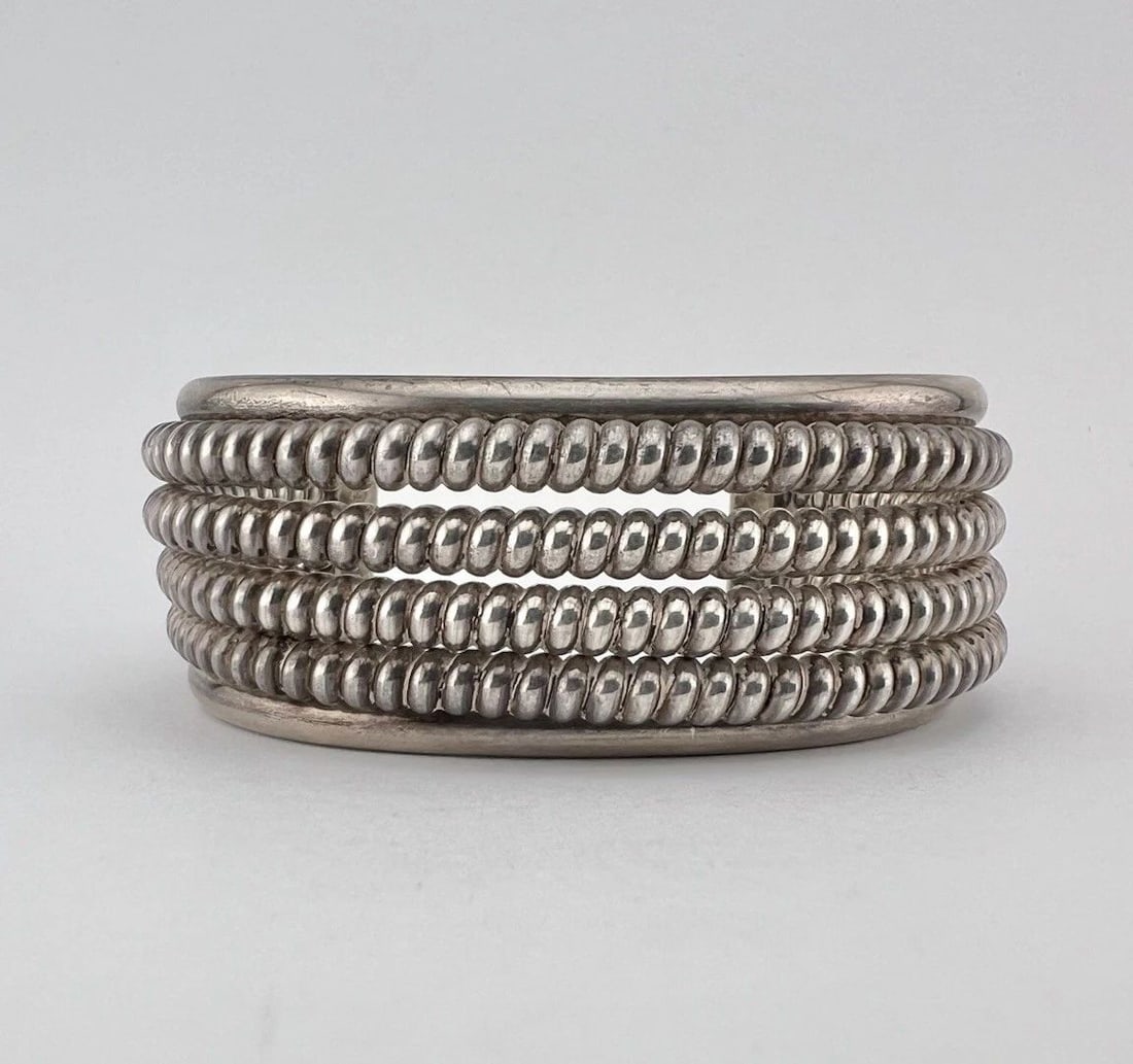 VINTAGE NAVAJO STERLING SILVER 4 ROW CABLE TWIST 1" WIDE CUFF BRACELET 69.3G (1 of 2)