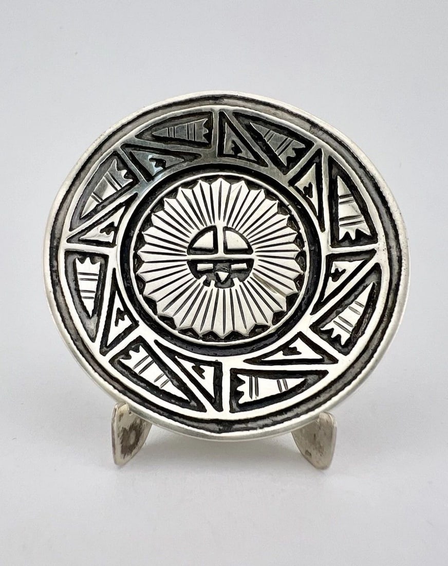 RARE VTG NAVAJO STERLING SILVER DETAILED SUNFACE OVERLAY 1 7/8" PLATE & STAND #3 (1 of 2)