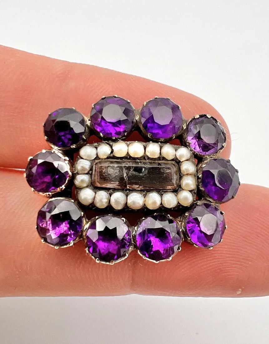 ANTIQUE 1880 VICTORIAN GEORGIAN 14K GOLD AMETHYST SEED PEARL MOURNING PIN BROOCH: ANTIQUE 1880 VICTORIAN GEORGIAN 14K GOLD AMETHYST SEED PEARL MOURNING PIN BROOCH Antique 1880's Victorian Georgian 14k Gold Amethyst Seed Pearl Mourning Pin Brooch Size: 7/8" Tall By 1 1/8" Wide Weigh