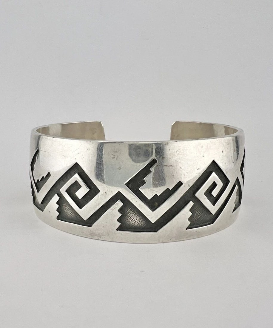 VINTAGE HOPI CASEY CUCH STERLING SILVER TRIBAL WIDE CUFF BRACELET 67.6G (1 of 2)