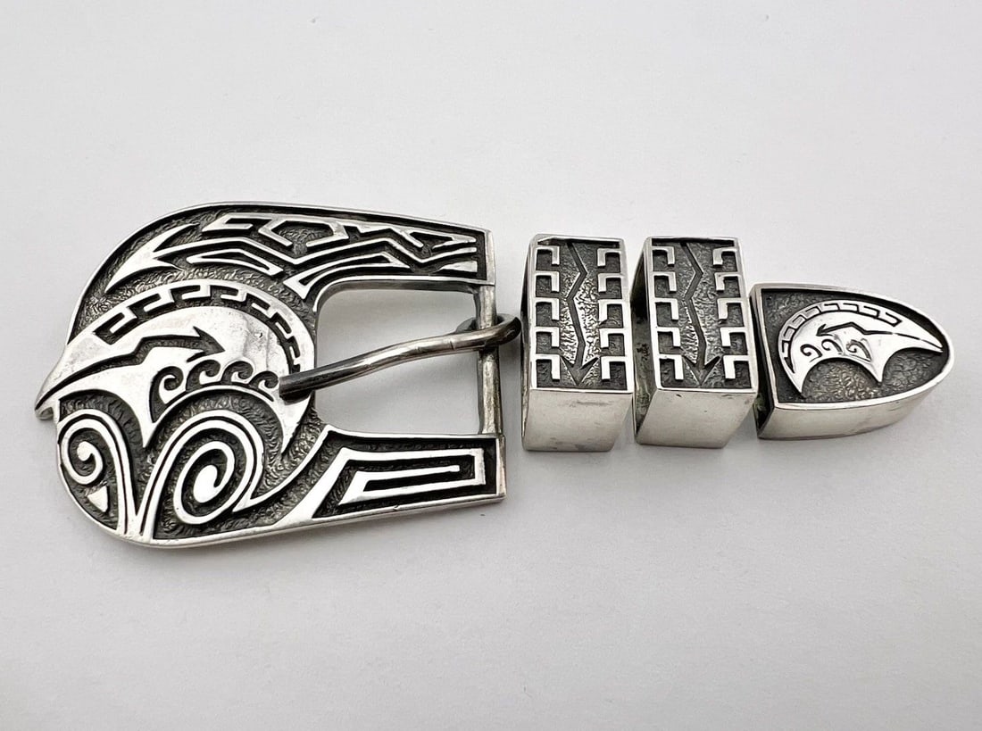 VTG NAVAJO STERLING SILVER STAMPED BEAR OVERLAY 4 PIECE RANGER BELT BUCKLE 65.5G: VTG NAVAJO STERLING SILVER STAMPED BEAR OVERLAY 4 PIECE RANGER BELT BUCKLE 65.5G Vtg Navajo Sterling Silver Stamped Bear Overlay 4 Piece Ranger Belt Buckle 65.5g Buckle Size: 1 7/8" Tall By Just Under