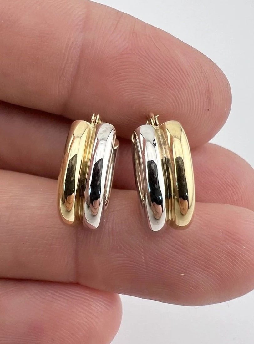 DESIGNER 14K YELLOW & WHITE GOLD TWO TONE DOUBLE DESIGN HOOP EARRING 5/8"- 2G (1 of 2)