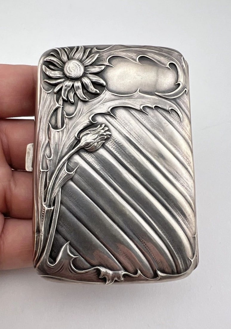 ART NOUVEAU EUROPEAN HIGH RELIEF REPOUSSE 835 SILVER FLORAL CIGARETTE CASE 50G (1 of 2)