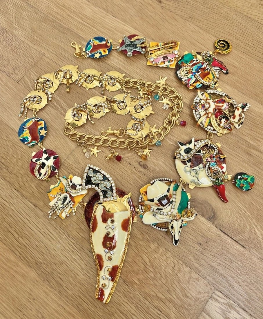 MASSIVE VTG LUNCH AT THE RITZ RODEO COWBOY COWGIRL HAT SOUTHWEST RHINESTONE BELT (1 of 2)