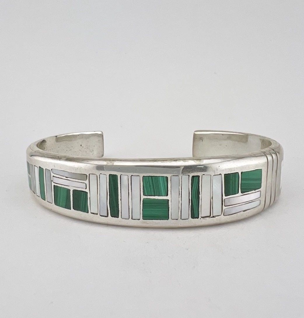 VTG NAVAJO STERLING SILVER MALACHITE MOTHER OF PEARL FLUSH CUFF BRACELET 45.6G (1 of 2)