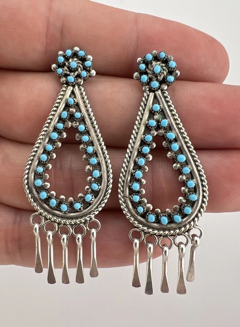 VTG ZUNI STERLING PETIT POINT TURQUOISE CLUSTER POST DANGLE EARRING 2.25": VTG ZUNI STERLING PETIT POINT TURQUOISE CLUSTER POST DANGLE EARRING 2.25" Vtg Zuni Sterling Petit Point Turquoise Cluster Post Dangle Earring 2.25" Size: 2 1/4" Tall With Dangle By Around 7/8" Wide We