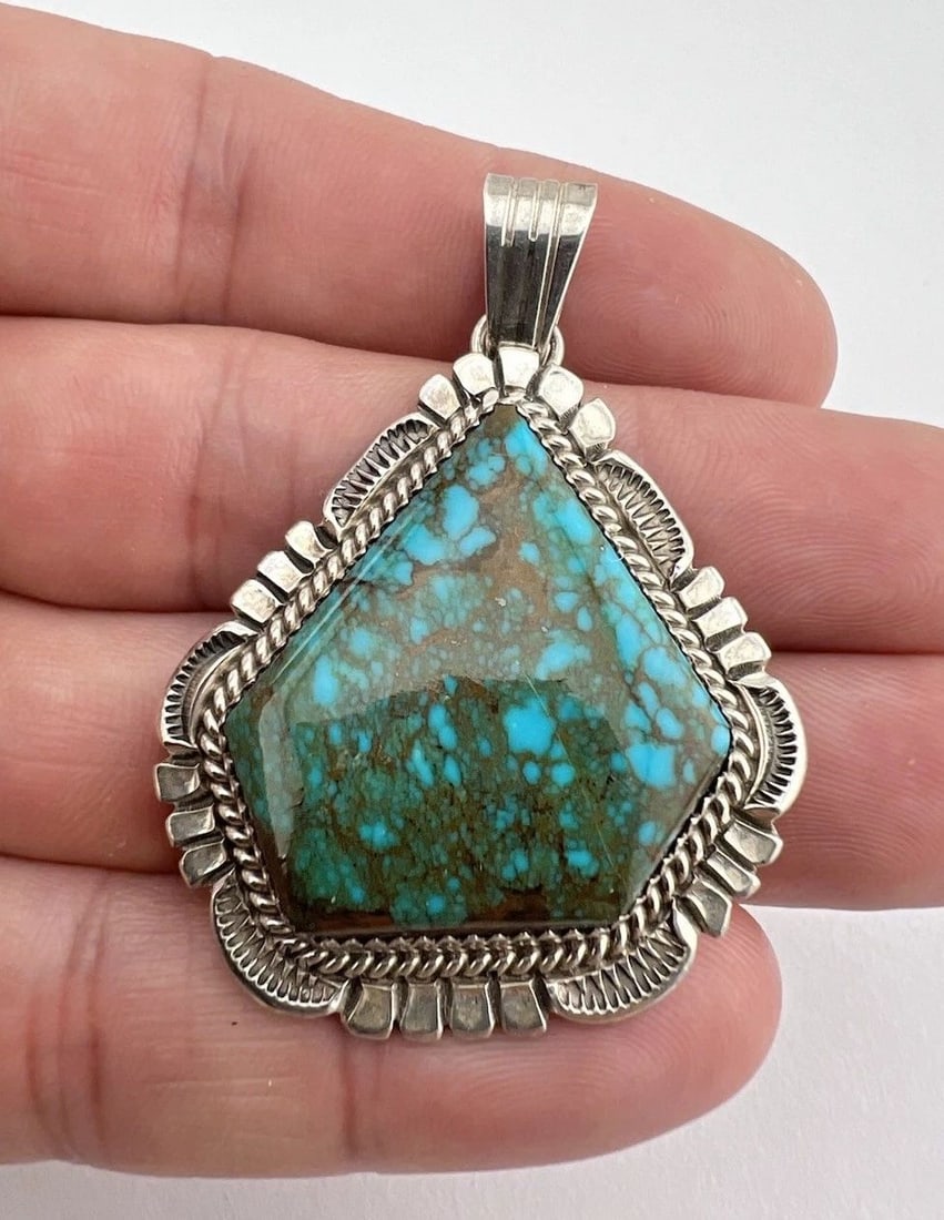 VTG WILL DENETDALE NAVAJO STERLING SILVER WEBBED ROYSTON TURQUOISE PENDANT 2.25": VTG WILL DENETDALE NAVAJO STERLING SILVER WEBBED ROYSTON TURQUOISE PENDANT 2.25" Vtg Will Denetdale Navajo Sterling Silver Webbed Royston Turquoise Pendant 2.25" Size: 2 1/4" Tall With Bail & 1 1/2" W