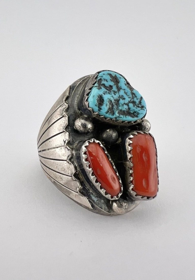 HUGE VTG NAVAJO STERLING SILVER TURQUOISE & CORAL STAMPED INGOT MEN'S RING 26G: HUGE VTG NAVAJO STERLING SILVER TURQUOISE & CORAL STAMPED INGOT MEN'S RING 26G HUGE Vtg Navajo Sterling Silver Turquoise & Coral Stamped Ingot Men's Ring 26g Ring Size: 10.75 - Can Be Re Sized Weight 