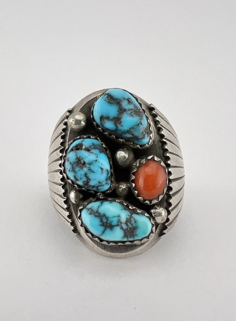 HUGE VTG NAVAJO STERLING SILVER KINGMAN TURQUOISE CORAL STAMPED MEN'S RING 25.6G: HUGE VTG NAVAJO STERLING SILVER KINGMAN TURQUOISE CORAL STAMPED MEN'S RING 25.6G HUGE Vtg Navajo Sterling Silver Kingman Turquoise Coral Stamped Men's Ring 25.6g Ring Size: 14.25 - Can Be Re Sized Wei