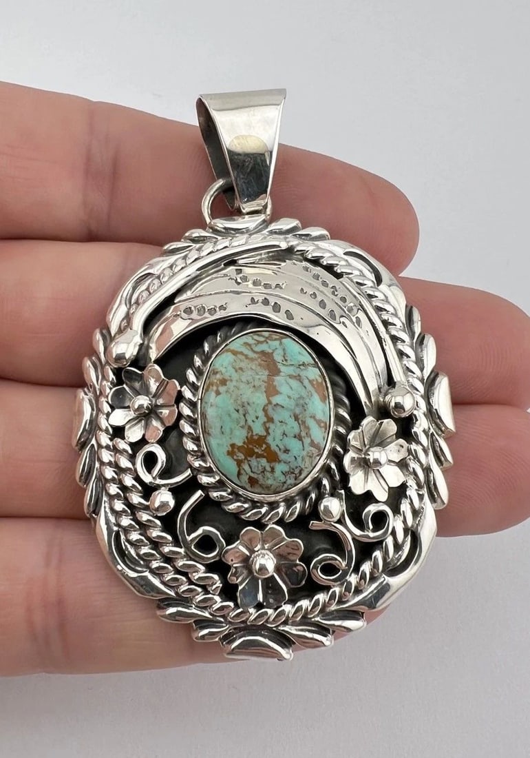 VTG NAVAJO STERLING SILVER PILOT MOUNTAIN TURQUOISE STAMPED PENDANT 2 7/8"-33.3G: VTG NAVAJO STERLING SILVER PILOT MOUNTAIN TURQUOISE STAMPED PENDANT 2 7/8"-33.3G Vtg Navajo Sterling Silver Pilot Mountain Turquoise Stamped Pendant 2 7/8"-33.3g Size: 2 7/8" Tall With Bail & 1 3/4" W