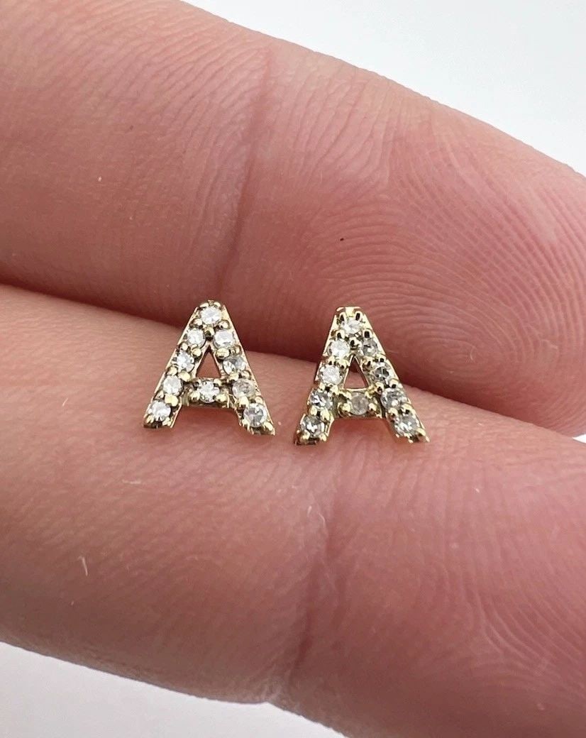 DESIGNER 10K YELLOW GOLD NATURAL PAVE DIAMOND LETTER A INITIAL STUD EARRINGS: DESIGNER 10K YELLOW GOLD NATURAL PAVE DIAMOND LETTER A INITIAL STUD EARRINGS Designer 10k Yellow Gold Natural Pave Diamond Letter A Initial Stud Earrings Size: 1/4" (6mm) Tall by 1/4" (6mm) Wide Weigh