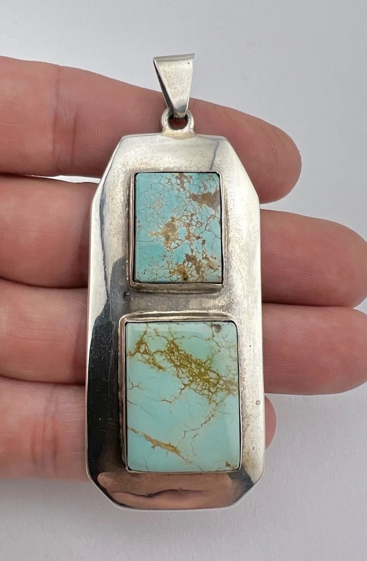 HUGE VTG NAVAJO STERLING SILVER WEBBED ROYSTON TURQUOISE PENDANT 3 1/8"- 34.7G: HUGE VTG NAVAJO STERLING SILVER WEBBED ROYSTON TURQUOISE PENDANT 3 1/8"- 34.7G HUGE Vintage Navajo Sterling Silver Webbed Royston Turquoise Pendant 3 1/8" Size: 3 1/8" Tall With bail by 1 1/4" Wide We