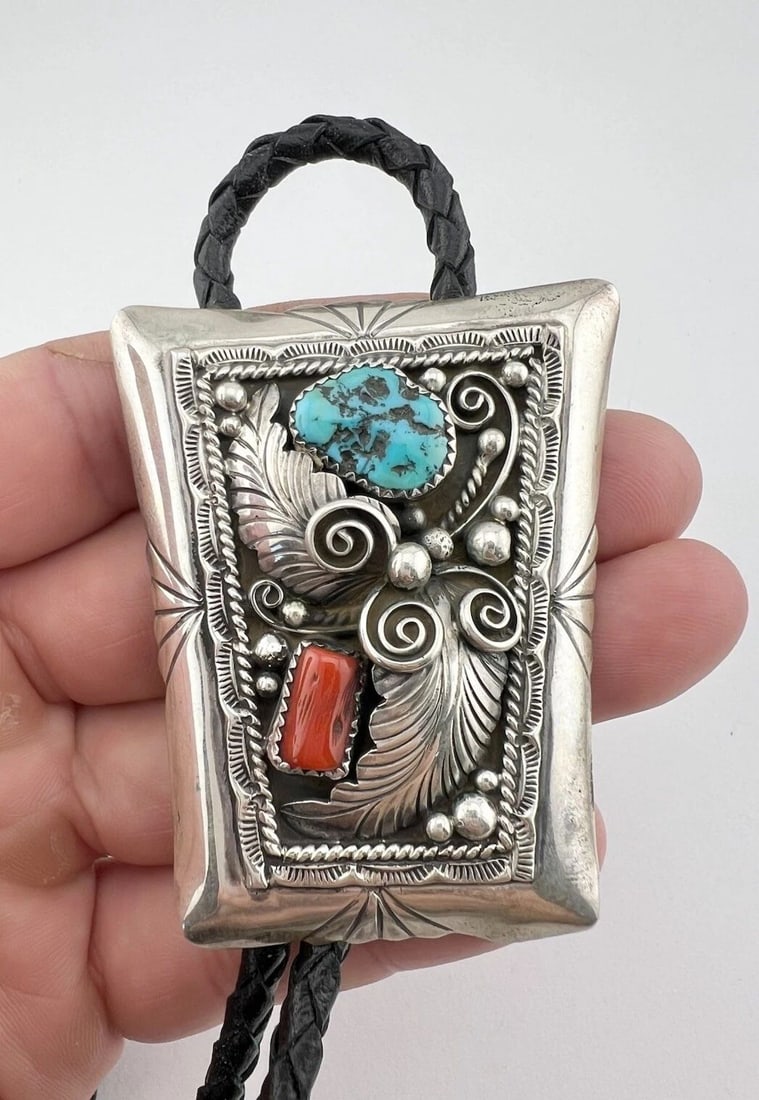 VTG NAVAJO STERLING SILVER SLEEPING BEAUTY TURQUOISE & CORAL BOLO TIE 2 3/8": VTG NAVAJO STERLING SILVER SLEEPING BEAUTY TURQUOISE & CORAL BOLO TIE 2 3/8" Vtg Navajo Sterling Silver Sleeping Beauty Turquoise & Coral Bolo Tie 2 3/8" Size: 2 3/8" Tall by 2" Wide at the Top Weight