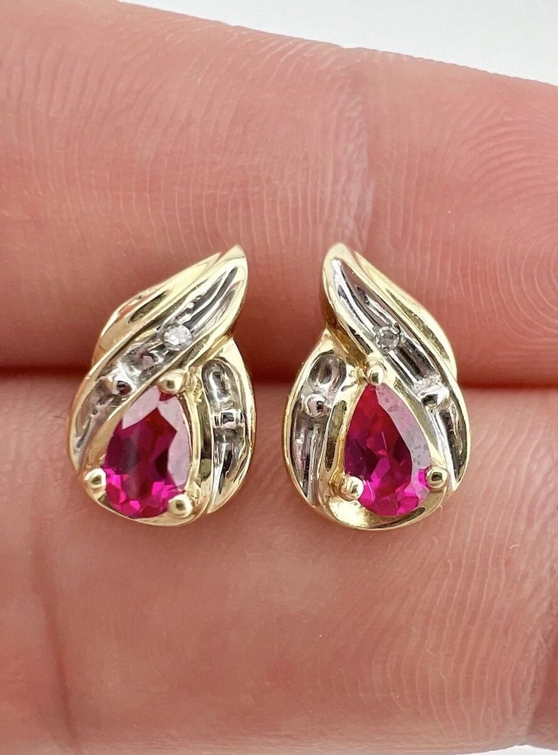 DESIGNER 10K YELLOW GOLD LAB CREATED RUBY & DIAMOND POST STUD EARRINGS (1 of 2)