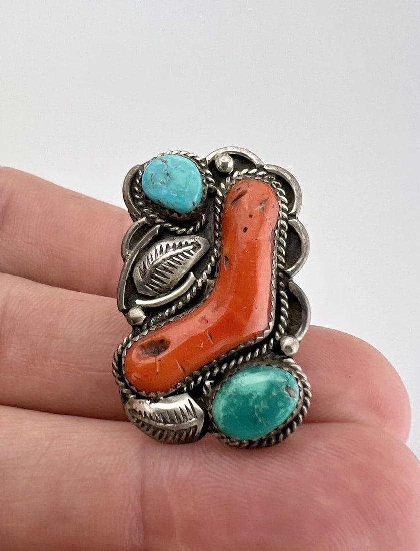 VTG SIMPLICIO LEEKYA DEYUSE ZUNI STERLING SILVER TURQUOISE CORAL WOMEN'S RING #2: VTG SIMPLICIO LEEKYA DEYUSE ZUNI STERLING SILVER TURQUOISE CORAL WOMEN'S RING #2 Vtg Simplicio Leekya Deyuse Zuni Sterling Silver Turquoise Coral Women's Ring #2 Ring Size: 7 - Can Be Resized Weight i