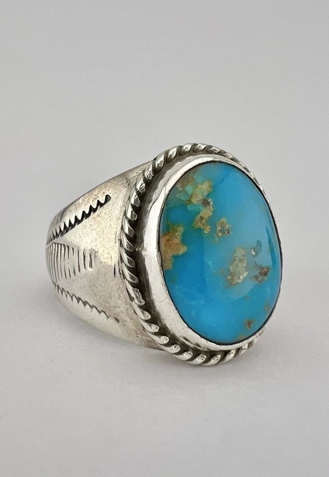 VTG NAVAJO STERLING SILVER BLUE GEM TURQUOISE STAMPED MEN'S RING 12.8G: VTG NAVAJO STERLING SILVER BLUE GEM TURQUOISE STAMPED MEN'S RING 12.8G Vtg Navajo Sterling Silver Blue Gem Turquoise Stamped Men's Ring 12.8g Size: 14.5 - Can Be Re Sized Weight is 12.8 Grams on my sc