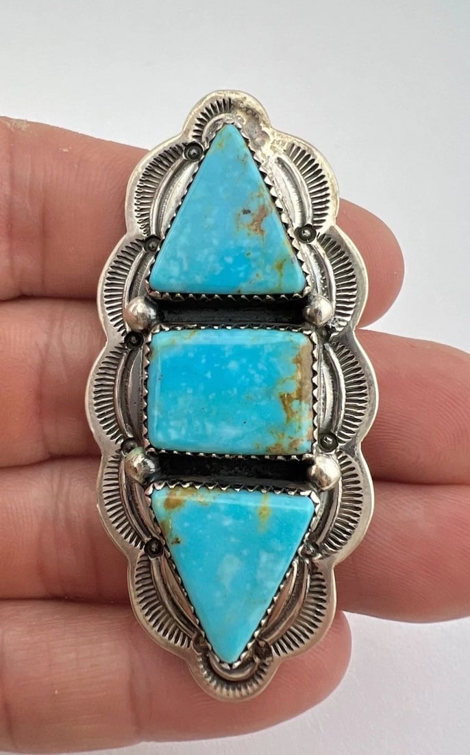 VINTAGE NAVAJO STERLING SILVER WEBBED FOX TURQUOISE STAMPED PIN PENDANT 2.5": VINTAGE NAVAJO STERLING SILVER WEBBED FOX TURQUOISE STAMPED PIN PENDANT 2.5" Vintage Navajo Sterling Silver Webbed Fox Turquoise Stamped Pin Pendant 2.5" Size: 2 1/2" Tall by 1 1/4" Wide Weight is 25.