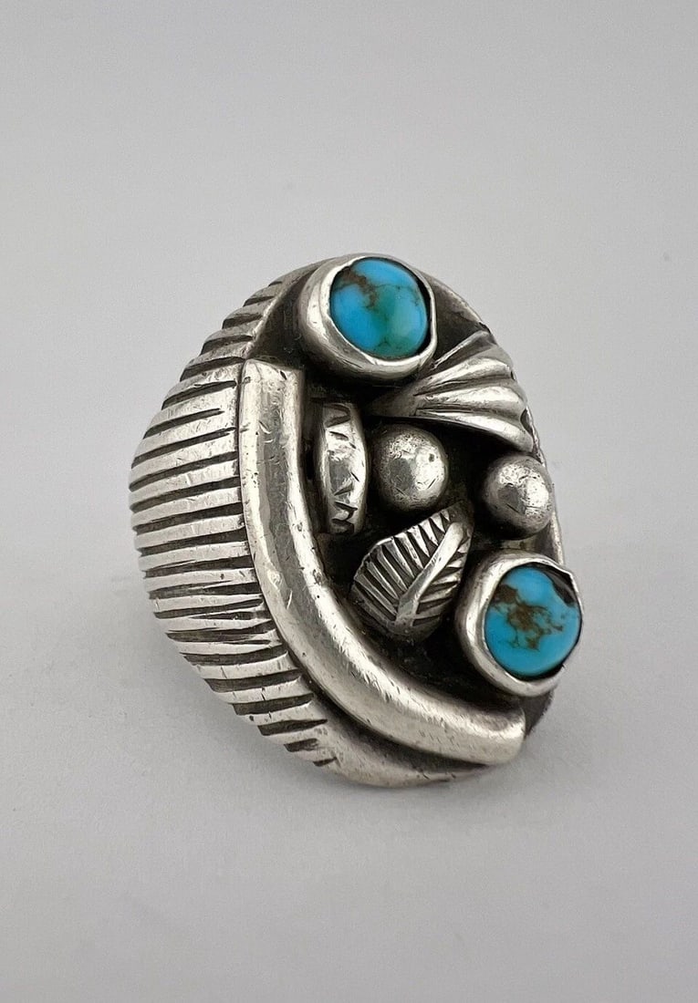 VTG NAVAJO STERLING SILVER NATURAL CERRILLOS TURQUOISE 3D STAMPED MENS RING 21G (1 of 2)