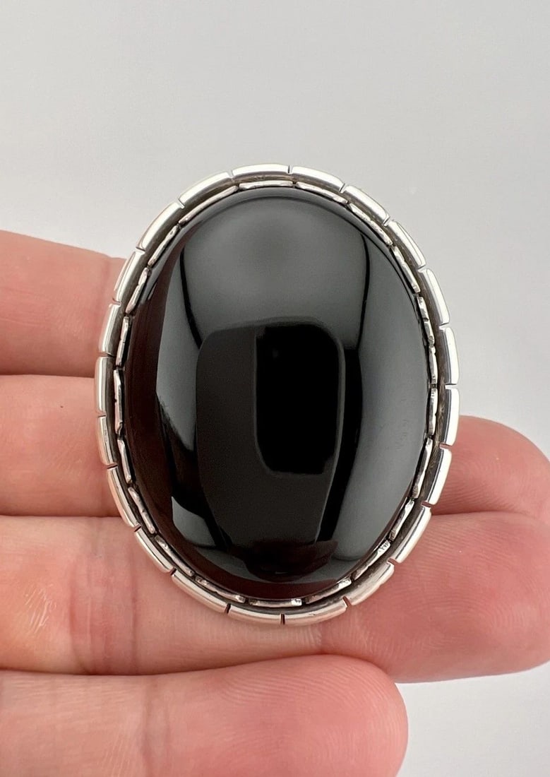 MASSIVE VINTAGE NAVAJO STERLING SILVER BLACK ONYX STAMPED OVAL RING 30.8G (1 of 2)