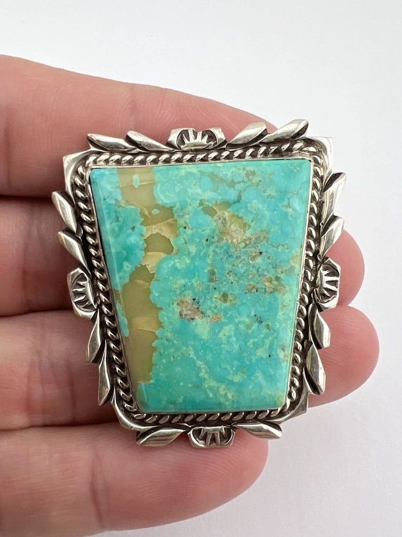 VINTAGE BILLIE EAGLE NAVAJO STERLING SILVER FOX TURQUOISE STAMPED BOLO TIE 1.75": VINTAGE BILLIE EAGLE NAVAJO STERLING SILVER FOX TURQUOISE STAMPED BOLO TIE 1.75" Vintage Billie Eagle Navajo Sterling Silver Fox Turquoise Stamped Bolo Tie 1.75" Size: 1 3/4" Tall by 1 5/8" Wide Weigh