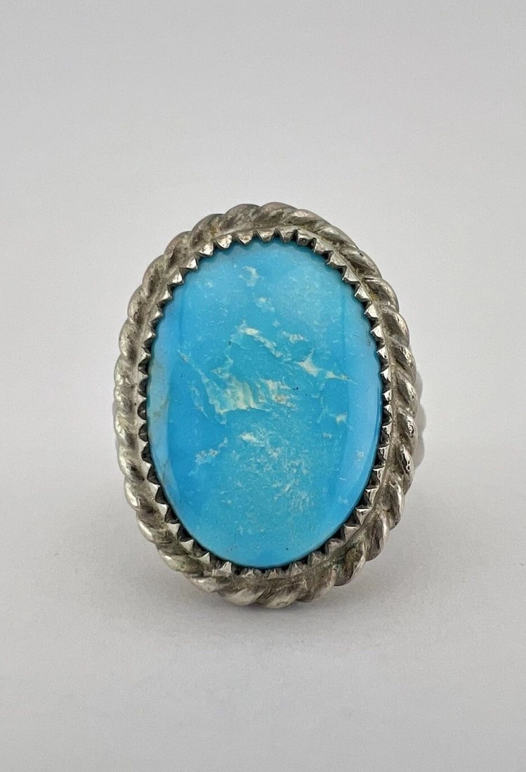 VTG NAVAJO STERLING SILVER BLUE FOX TURQUOISE STAMPED MEN'S RING 18.3G: VTG NAVAJO STERLING SILVER BLUE FOX TURQUOISE STAMPED MEN'S RING 18.3G Vtg Navajo Sterling Silver Blue Fox Turquoise Stamped Men's Ring 18.3g Size: 9.5 - Can Be Re Sized Weight is 18.3 Grams on my sca