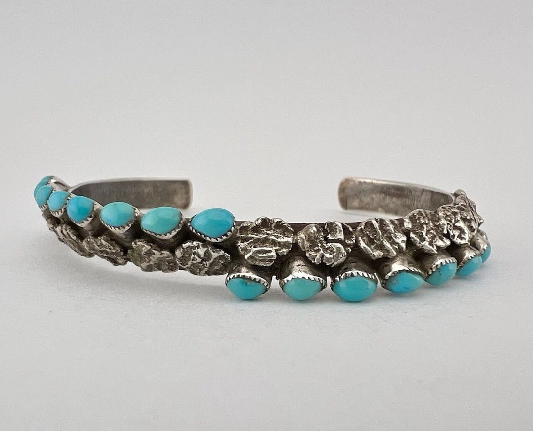 VTG ZUNI TURQUOISE STERLING SILVER 1 ROW SNAKE EYE DOUBLE SIDED CUFF BRACELET (1 of 2)
