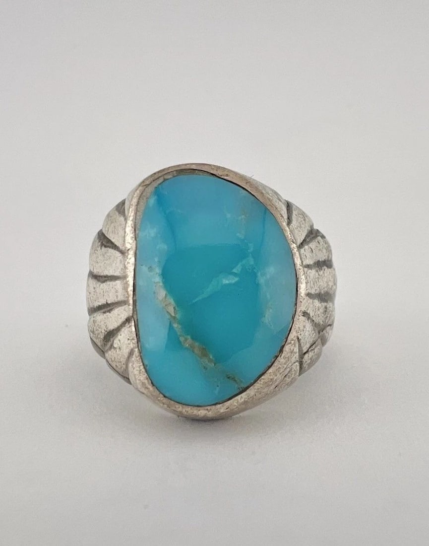 VTG NAVAJO CAST STERLING SILVER WEBBED FOX TURQUOISE STAMPED MEN'S RING 13.3G: VTG NAVAJO CAST STERLING SILVER WEBBED FOX TURQUOISE STAMPED MEN'S RING 13.3G Vtg Navajo Cast Sterling Silver Webbed Fox Turquoise Stamped Men's Ring 13.3g Ring Size: 10- Can Be Resized Weight is 13.3