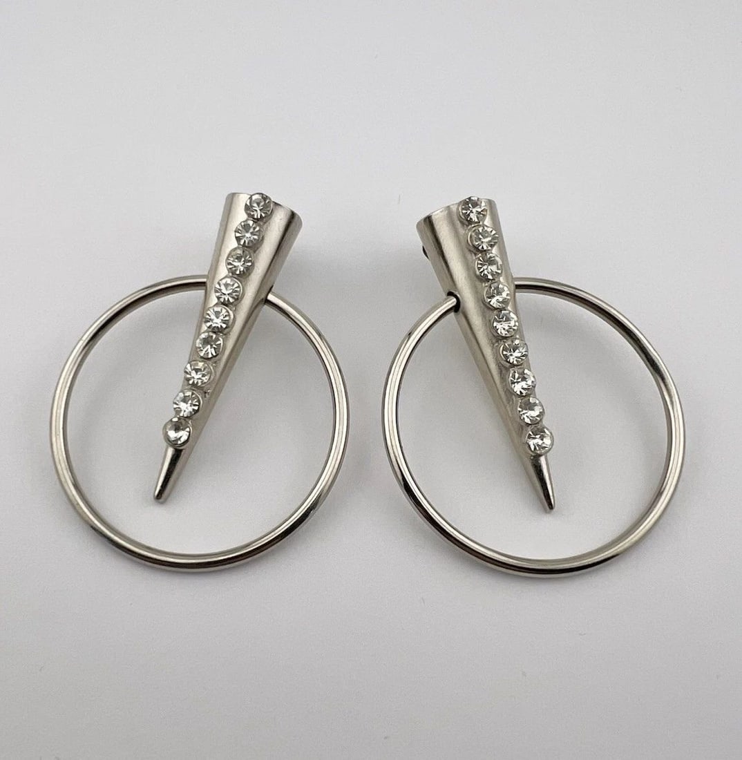 VINTAGE 1980S GIANNI VERSACE SILVER TONE GEOMETRIC CLIP ON EARRINGS 2 5/8" (1 of 1)