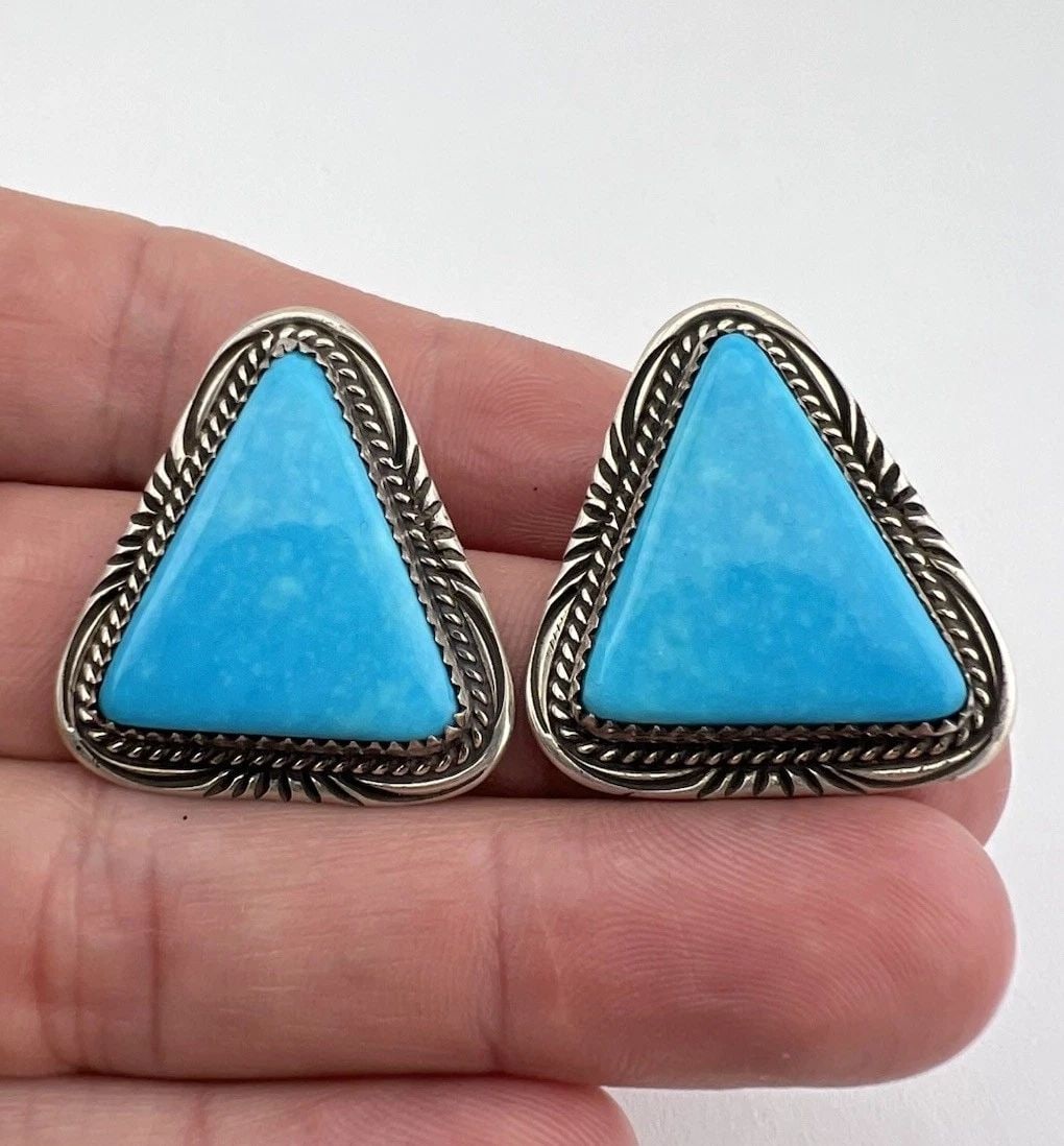 WILL DENETDALE NAVAJO STERLING SILVER KINGMAN TURQUOISE TRIANGLE POST EARRINGS (1 of 2)