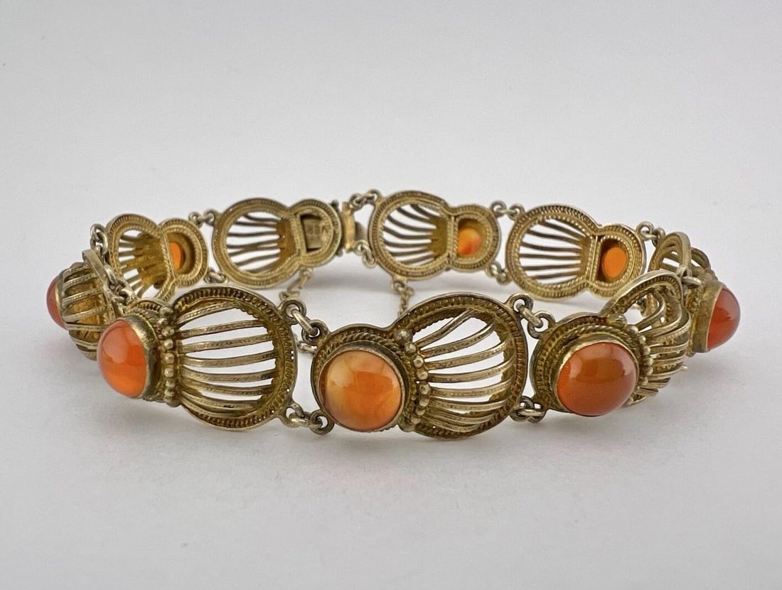 ANTIQUE CHINESE EXPORT GILT SILVER CARNELIAN FLORAL PANEL FILIGREE LINK BRACELET (1 of 2)
