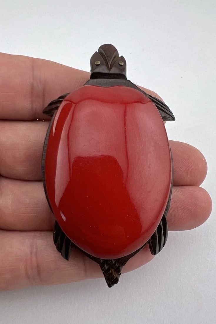 HUGE ANTIQUE CARVED WOOD & RED BAKELITE TURTLE PIN BROOCH 3" (1 of 2)