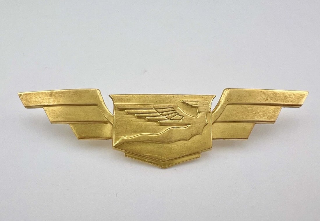 VARIG (VIACAO AEREA RIO-GRANDESE) AIRLINE BRAZIL PILOT GOLD CAP BADGE WINGS (1 of 1)