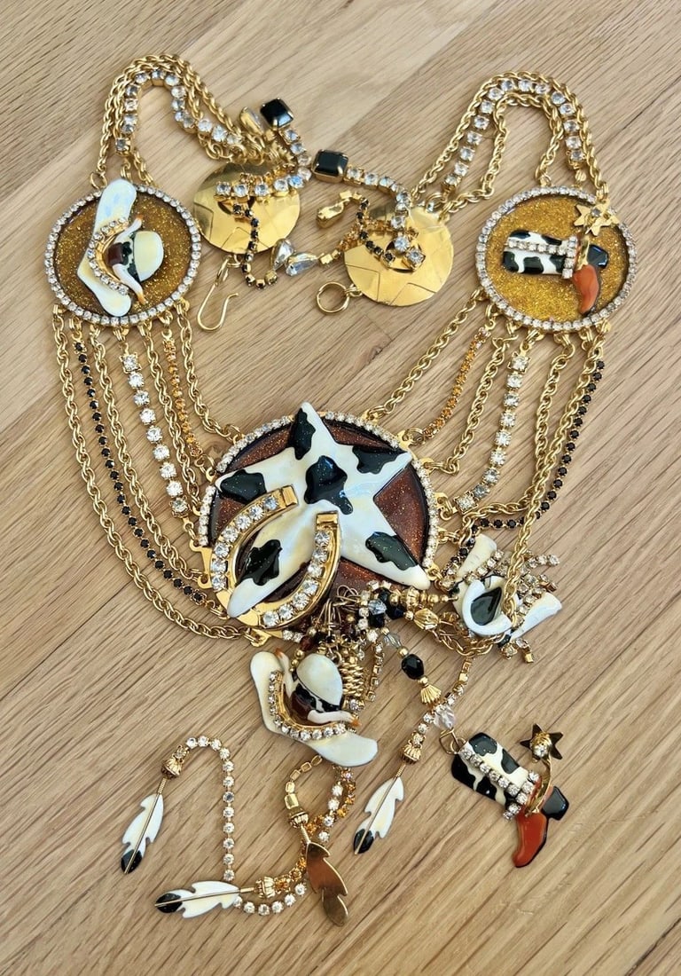 MASSIVE VTG LUNCH AT THE RITZ RODEO COWBOY COWGIRL SOUTHWEST DANGLE NECKLACE 21" (1 of 2)