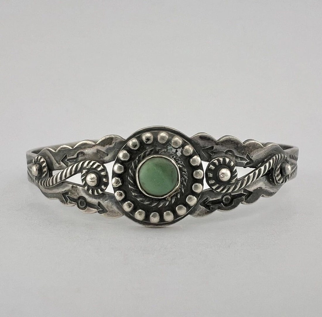 FRED HARVEY ERA NAVAJO STERLING SILVER CERRILLOS TURQUOISE STAMPED CUFF BRACELET: FRED HARVEY ERA NAVAJO STERLING SILVER CERRILLOS TURQUOISE STAMPED CUFF BRACELET Fred Harvey Era Navajo Sterling Silver Cerrillos Turquoise Stamped Cuff Bracelet Cuff is Just Under 5" tip to Tip and h