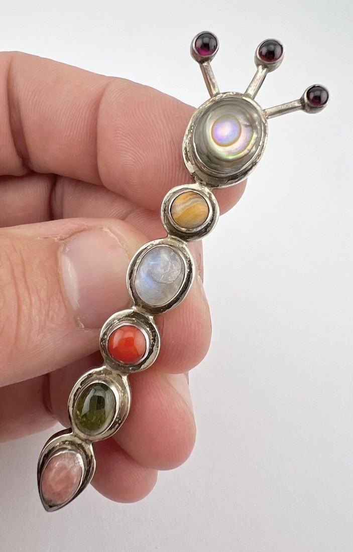 VTG NAVAJO STERLING SILVER MULTI GEMSTONE CENTIPEDE CATERPILLAR BUG PIN PENDANT (1 of 2)