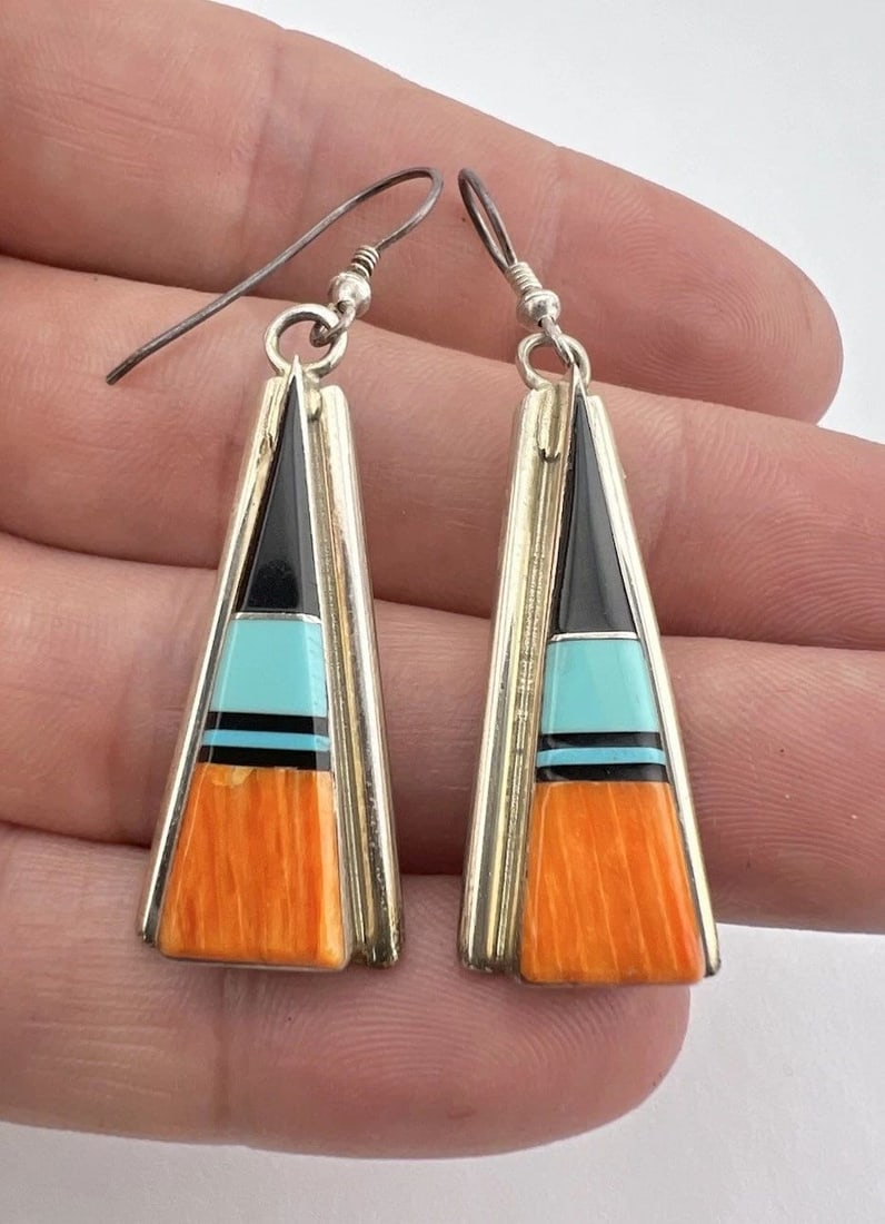 VTG NAVAJO STERLING SILVER SPINY OYSTER TURQUOISE JET TRIANGLE POST EARRINGS 2": VTG NAVAJO STERLING SILVER SPINY OYSTER TURQUOISE JET TRIANGLE POST EARRINGS 2" Vtg Navajo Sterling Silver Spiny Oyster Turquoise Jet Triangle Post Earrings 2" Size: 2" Tall With Dangle & 5/8" Wide We