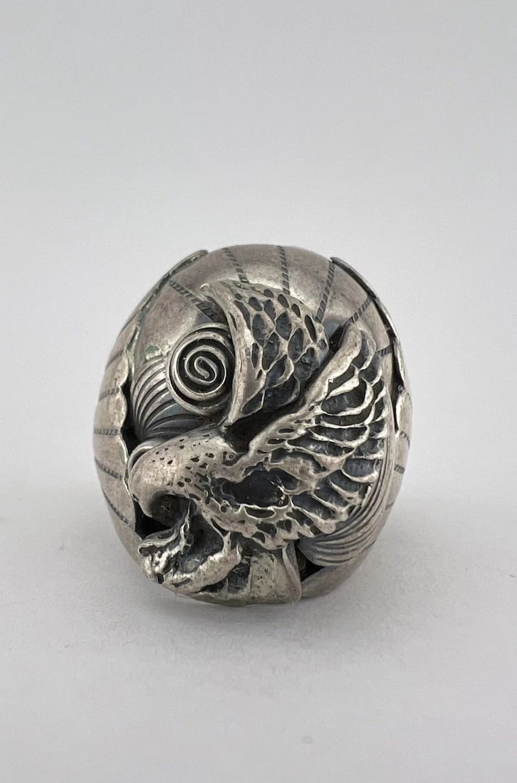 HUGE VINTAGE NAVAJO STERLING SILVER DEEP STAMPED EAGLE DOME MEN'S RING 20.8G: HUGE VINTAGE NAVAJO STERLING SILVER DEEP STAMPED EAGLE DOME MEN'S RING 20.8G HUGE Vintage Navajo Sterling Silver Deep Stamped Eagle Dome Men's Ring 20.8g Ring Size: 10 - Can Be Resized Weight is 20.8 