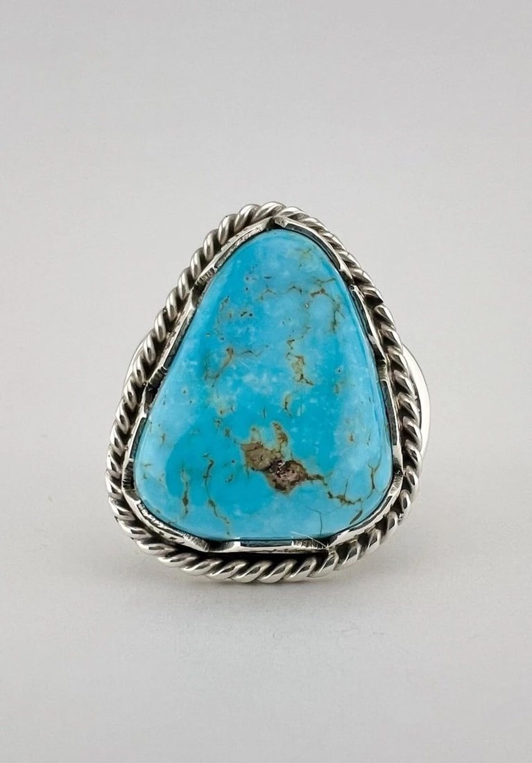 VTG NAVAJO STERLING SILVER HIGH GRADE BLUE GEM TURQUOISE STAMPED TRIANGLE RING: VTG NAVAJO STERLING SILVER HIGH GRADE BLUE GEM TURQUOISE STAMPED TRIANGLE RING Vtg Navajo Sterling Silver High Grade Blue Gem Turquoise Stamped Triangle Ring Ring Size: 9 - Can Be Resized Weight is 12