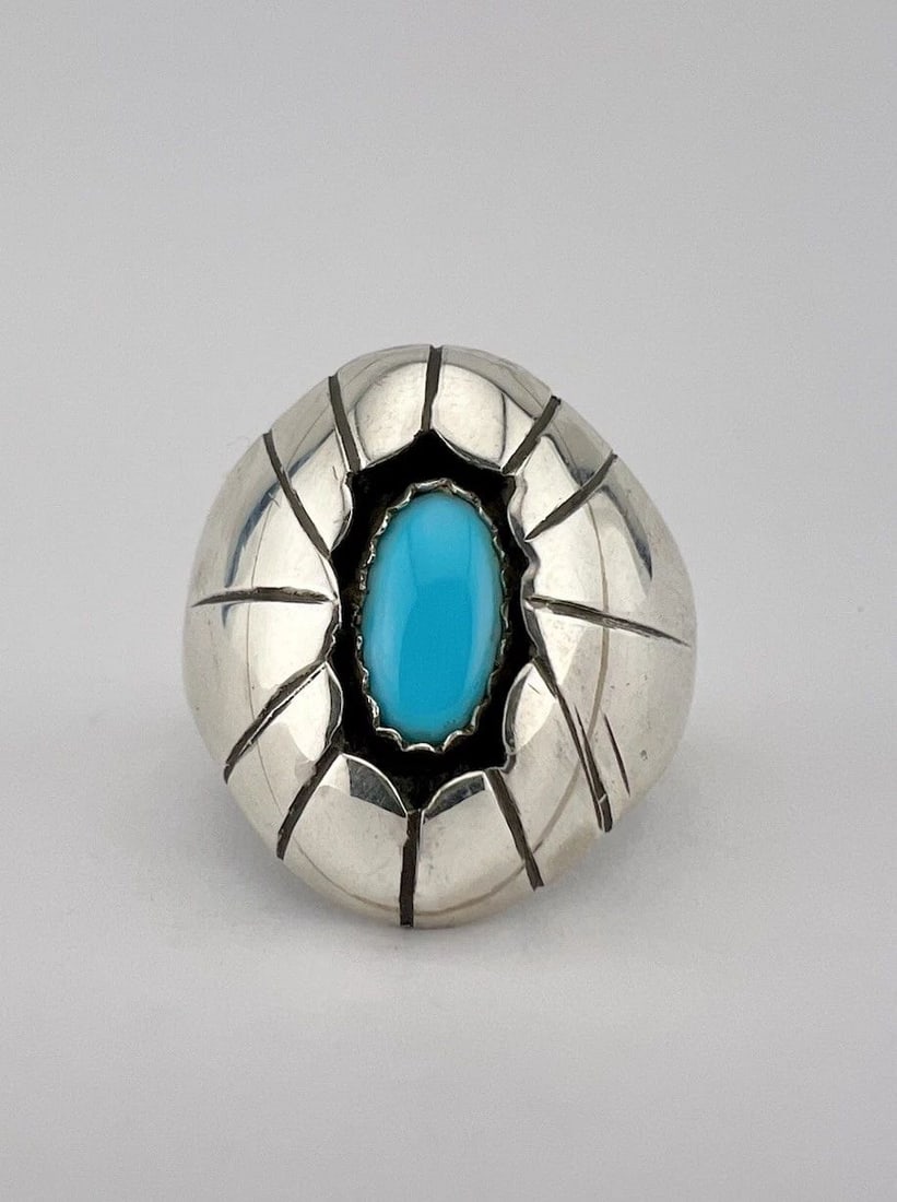 VINTAGE NAVAJO STERLING SILVER TURQUOISE STAMPED SHADOWBOX OVAL MEN'S RING: VINTAGE NAVAJO STERLING SILVER TURQUOISE STAMPED SHADOWBOX OVAL MEN'S RING Vintage Navajo Sterling Silver Turquoise Stamped Shadowbox Oval Men's Ring Size: 11- Can Be Resized Weight is 12.9 Grams on m