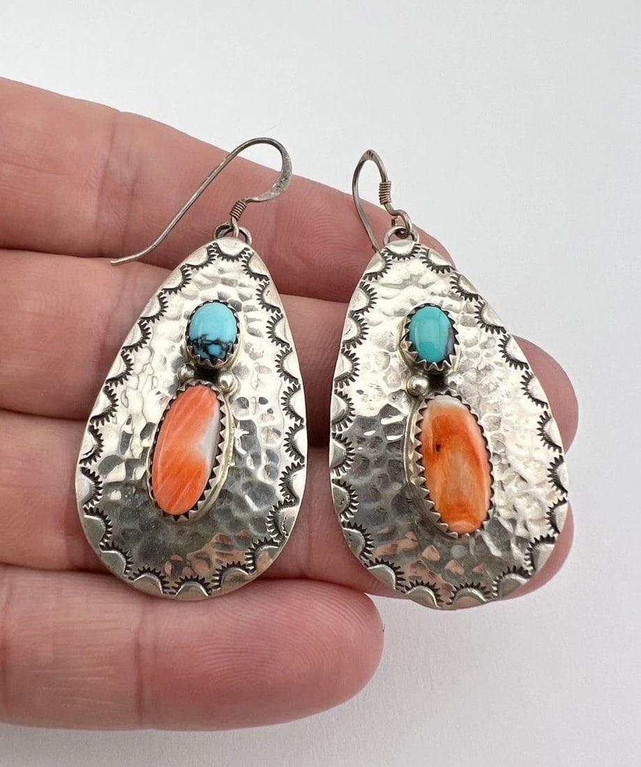 VTG NAVAJO STERLING SILVER TURQUOISE & SPINY OYSTER STAMPED HOOK EARRINGS 2 1/8" (1 of 2)