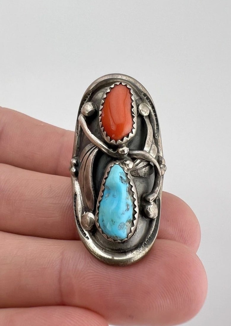 VTG NAVAJO STERLING SILVER TURQUOISE & CORAL STAMPED WIDE KNUCKLE RING 1 5/8": VTG NAVAJO STERLING SILVER TURQUOISE & CORAL STAMPED WIDE KNUCKLE RING 1 5/8" Vtg Navajo Sterling Silver Turquoise & Coral Stamped Wide Knuckle Ring 1 5/8" Ring Size: 8 - Can Be Resized Weight is 12.1