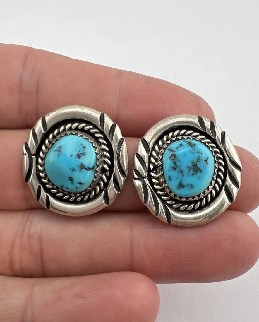 VTG NAVAJO STERLING SILVER SLEEPING BEAUTY TURQUOISE STAMPED POST EARRINGS 13.5G: VTG NAVAJO STERLING SILVER SLEEPING BEAUTY TURQUOISE STAMPED POST EARRINGS 13.5G Vtg Navajo Sterling Silver Sleeping Beauty Turquoise Stamped Post Earrings 13.5g Size: 1" Tall & 7/8" Wide Weight is 13