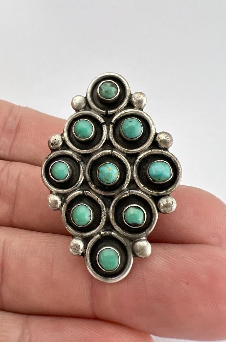VINTAGE ZUNI STERLING SILVER PETIT POINT TURQUOISE CLUSTER LONG RING 1 5/8" (1 of 2)