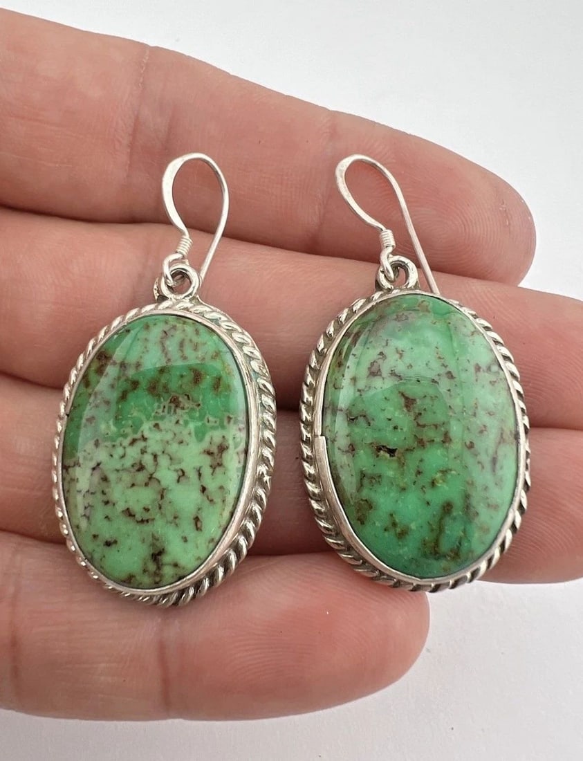 VTG NAVAJO STERLING SILVER CRESENT VALLEY TURQUOISE HOOK POST DANGLE EARRINGS (1 of 2)