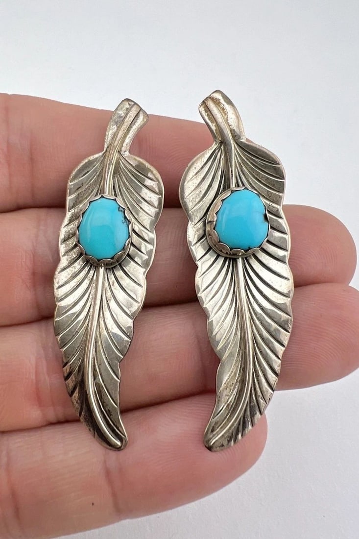 VTG NAVAJO STERLING SILVER SLEEPING BEAUTY TURQUOISE 3D FEATHER EARRINGS 2 1/8" (1 of 2)