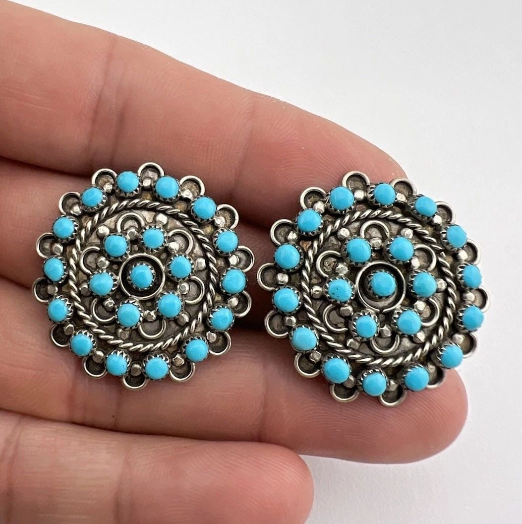 VTG NAVAJO STERLING SILVER PETIT POINT TURQUOISE CLUSTER ROUND CLIP EARRINGS (1 of 2)